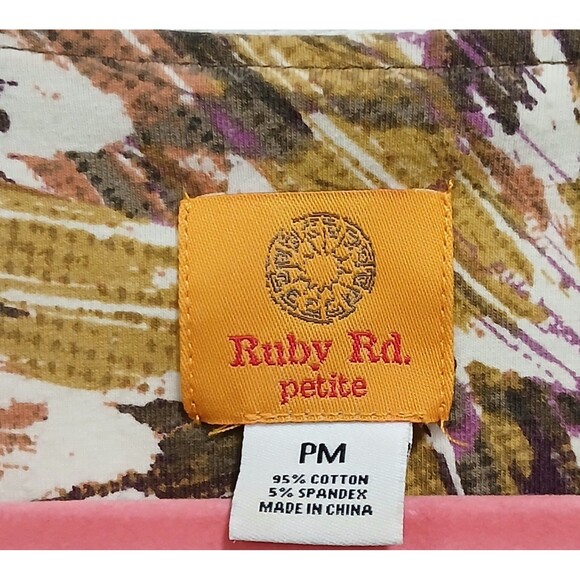 Ruby Rd Petite Women's Top Geometric Print 3/4 Sleeve Embellished Neck Neutrals - Picture 6 of 6